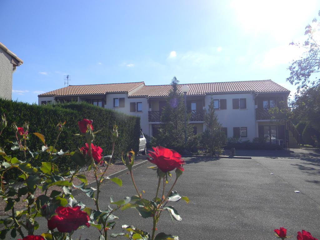 Residence Hoteliere Helios 约泽克 外观 照片