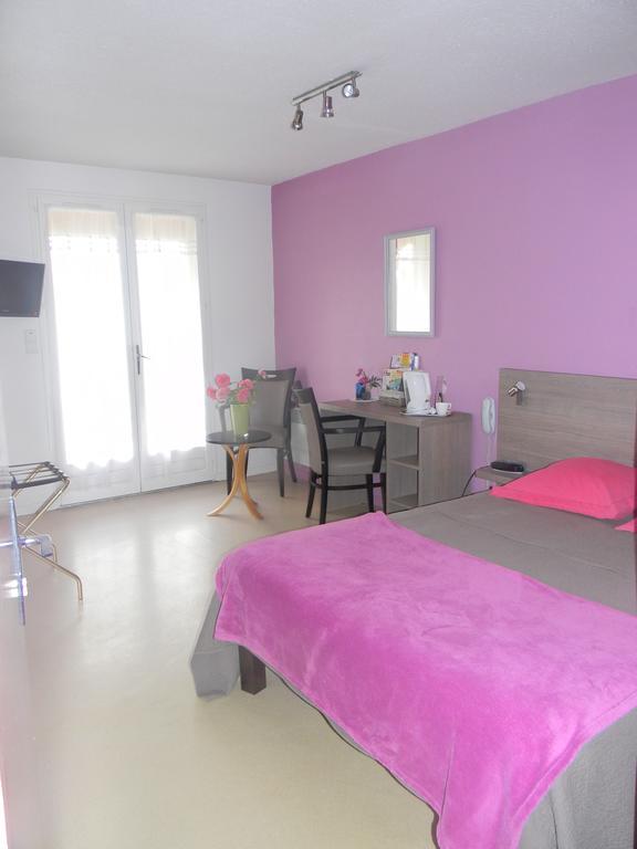 Residence Hoteliere Helios 约泽克 外观 照片